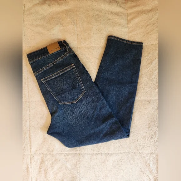 -SOLD- American Eagle Jeans Womens Size 8 Stretch Mom Jean Dark Wash - Picture 4 of 9